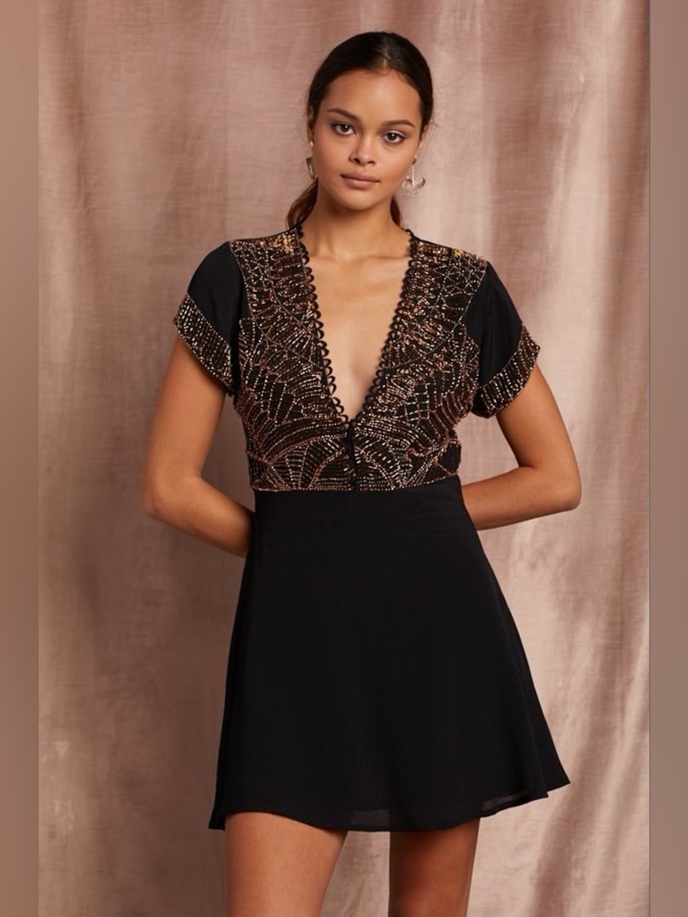 Cleobella Cleo Embellished Mini Dress Black Short Sleeve Fit & Flare Beaded M